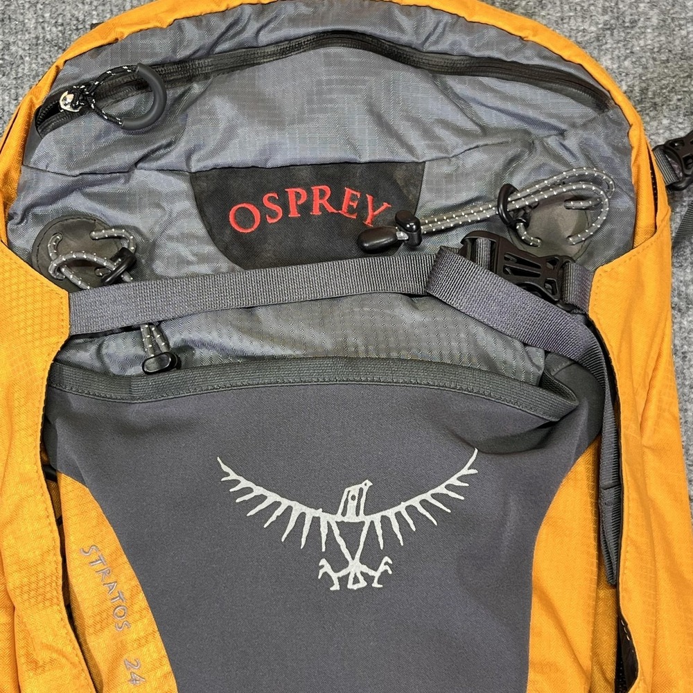 Osprey Stratos 24 Backpack Large Orange Gray Ventilated Hiking Pack Trail - Picture 2 of 15
